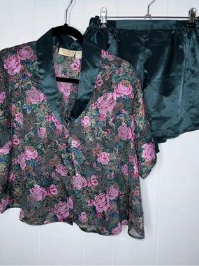 Victoria's Secret Green Satin-Trim Floral Sleep Set - Pink Rose Print